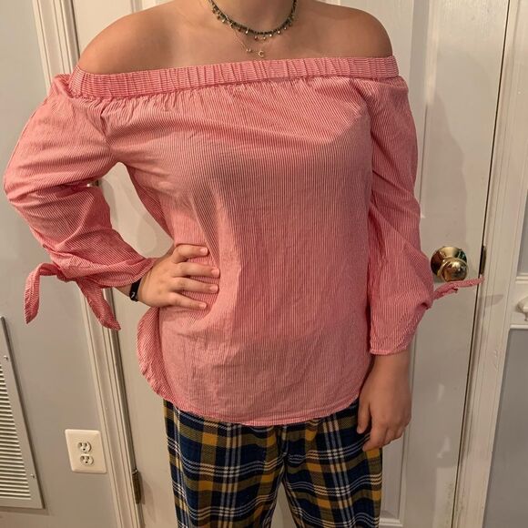 beachlunchlounge Tops - BeachLunchLounge Off Shoulder Striped Top sz M